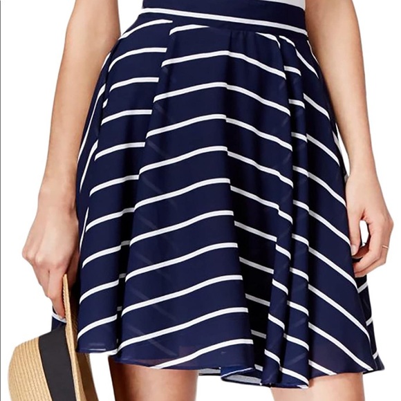 Maison Jules Dresses & Skirts - Maison Jules flared circle skirt NWT